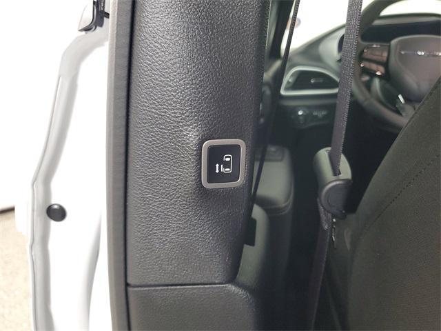 used 2024 Chrysler Pacifica car, priced at $34,951