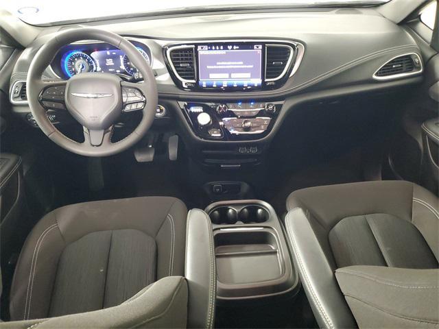 used 2024 Chrysler Pacifica car, priced at $34,951