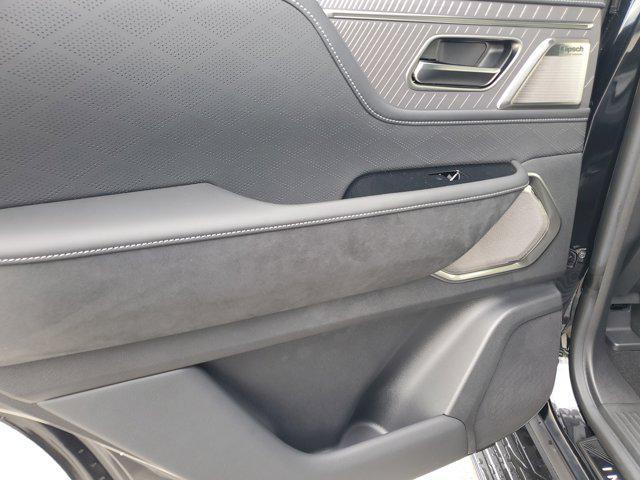 new 2026 INFINITI QX80 car, priced at $116,955