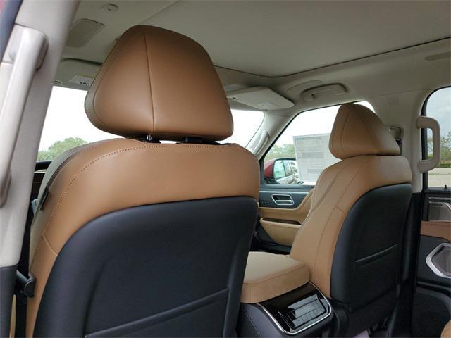 new 2025 INFINITI QX80 car, priced at $106,690