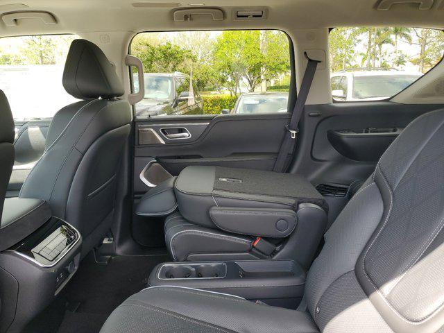 new 2025 INFINITI QX80 car, priced at $106,250