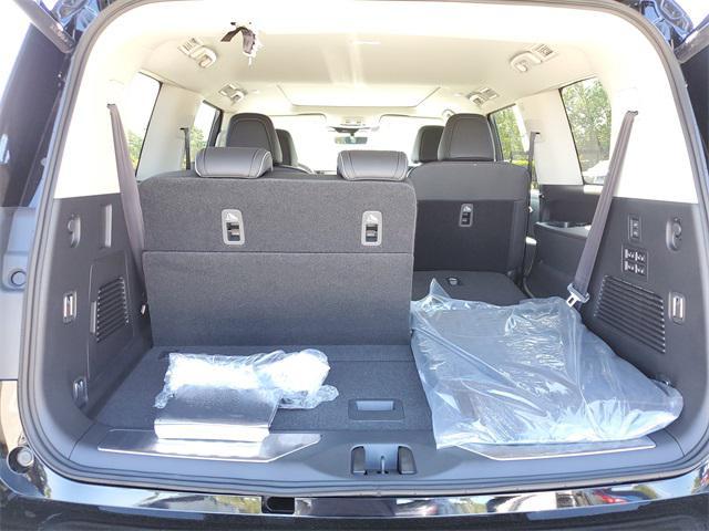 new 2025 INFINITI QX80 car, priced at $92,510