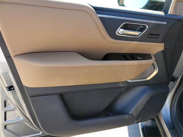 new 2025 INFINITI QX80 car, priced at $102,640