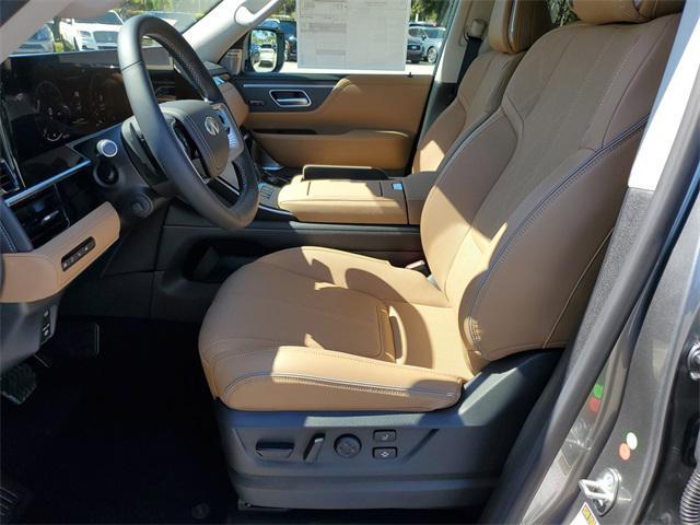 new 2025 INFINITI QX80 car, priced at $102,640