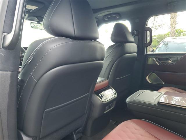 new 2025 INFINITI QX80 car, priced at $112,590