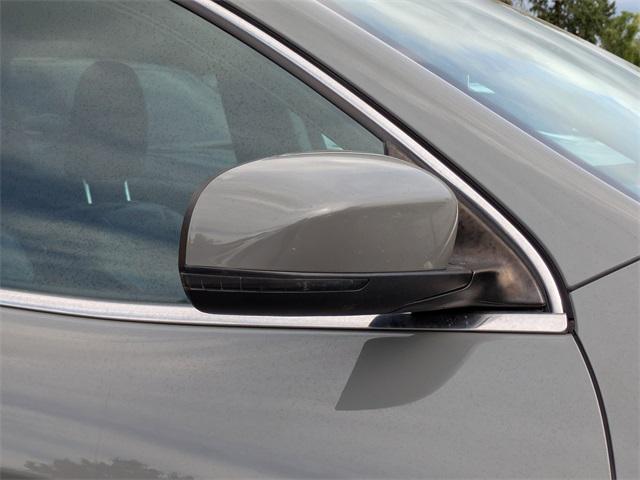 used 2019 Jeep Cherokee car, priced at $17,594