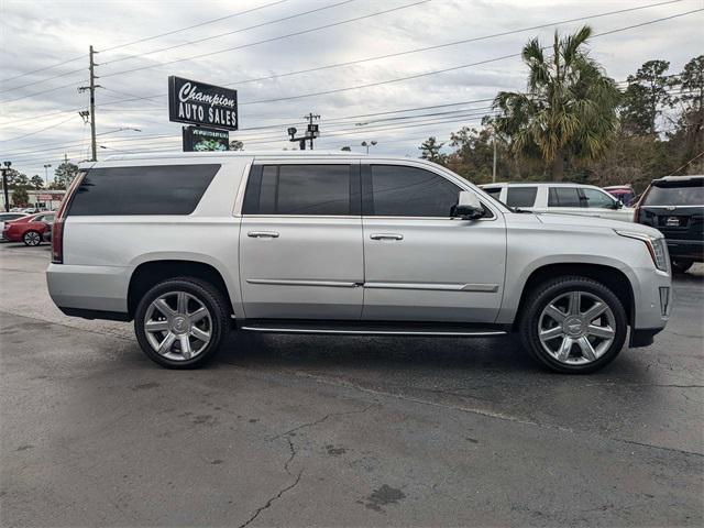 used 2018 Cadillac Escalade ESV car, priced at $31,328