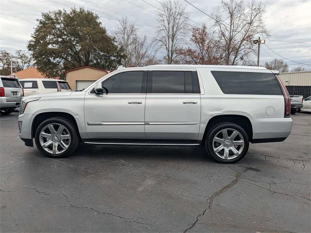 used 2018 Cadillac Escalade ESV car, priced at $31,328