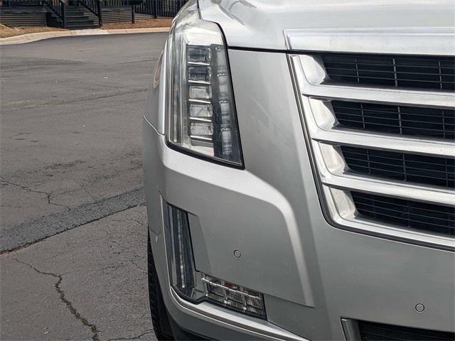 used 2018 Cadillac Escalade ESV car, priced at $31,328