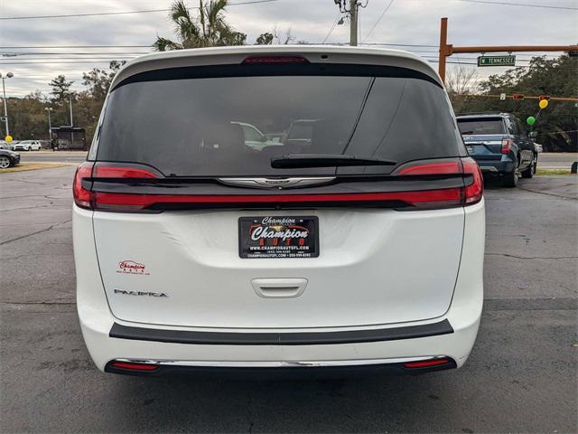 used 2022 Chrysler Pacifica car, priced at $23,462