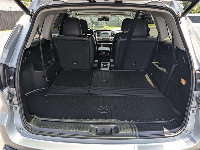used 2017 Toyota Highlander car, priced at $24,841