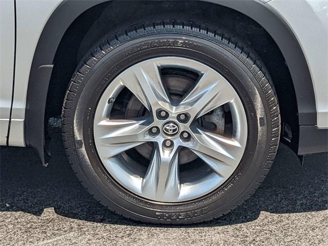 used 2017 Toyota Highlander car, priced at $24,841