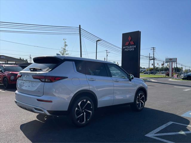 new 2024 Mitsubishi Outlander car, priced at $36,895