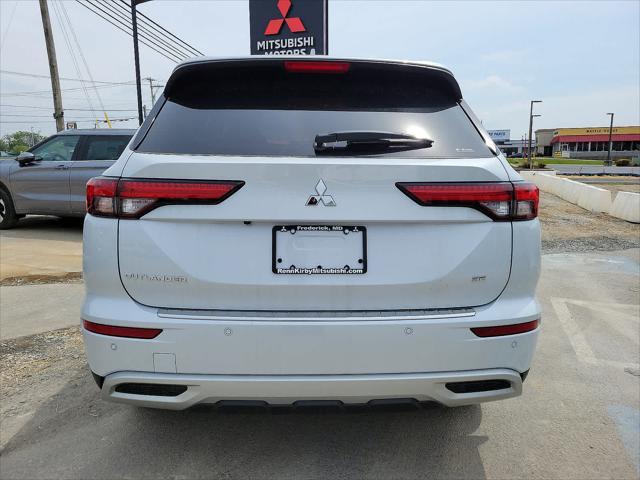 new 2024 Mitsubishi Outlander car