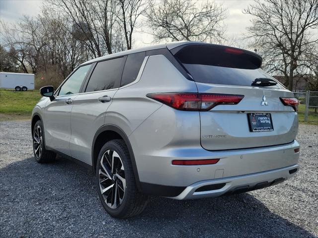 new 2024 Mitsubishi Outlander car, priced at $32,015