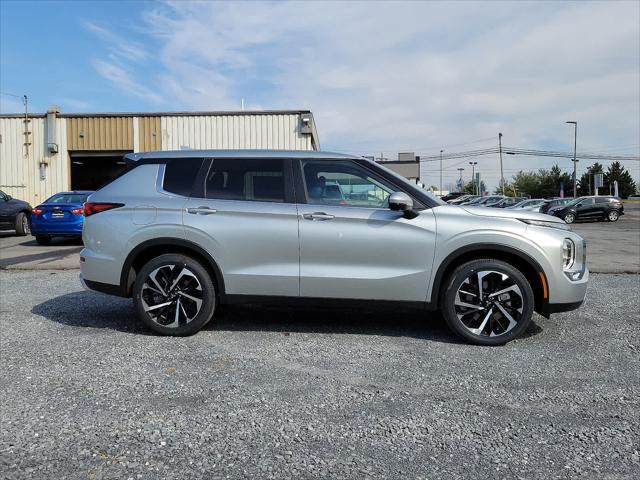 new 2024 Mitsubishi Outlander car, priced at $32,015