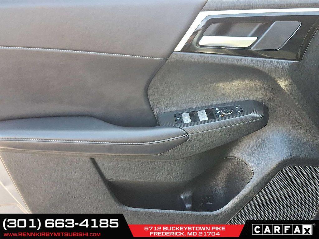 used 2024 Mitsubishi Outlander car, priced at $22,105