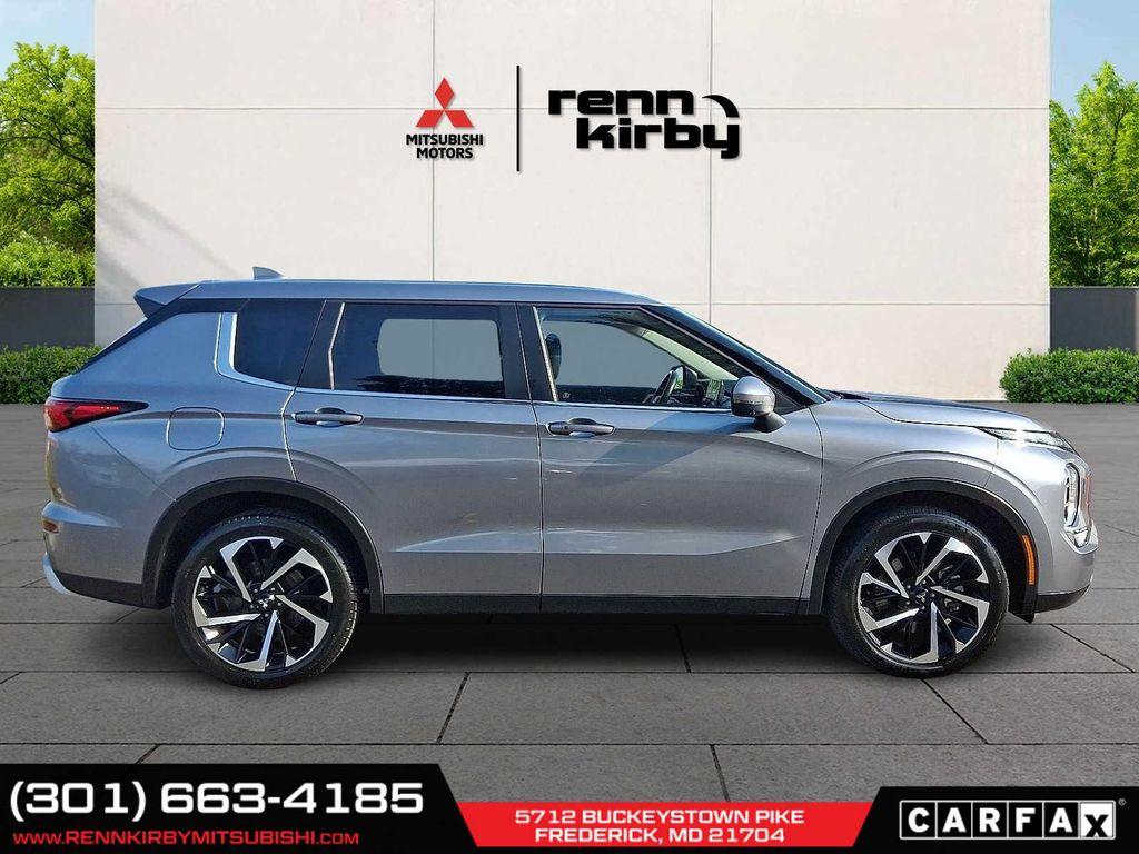 used 2024 Mitsubishi Outlander car, priced at $22,105