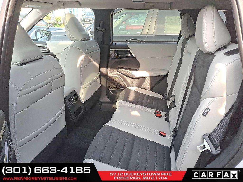new 2025 Mitsubishi Outlander car, priced at $34,165