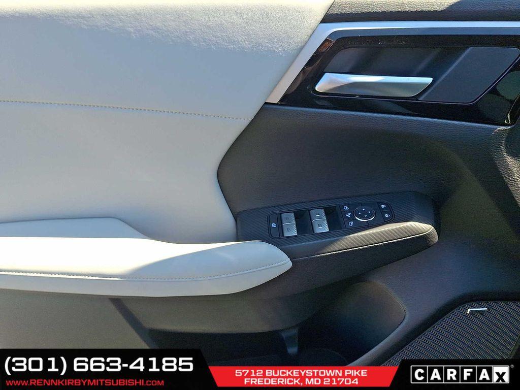 new 2025 Mitsubishi Outlander car, priced at $31,550