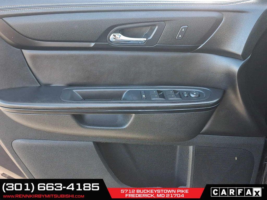 used 2015 Chevrolet Traverse car, priced at $9,826