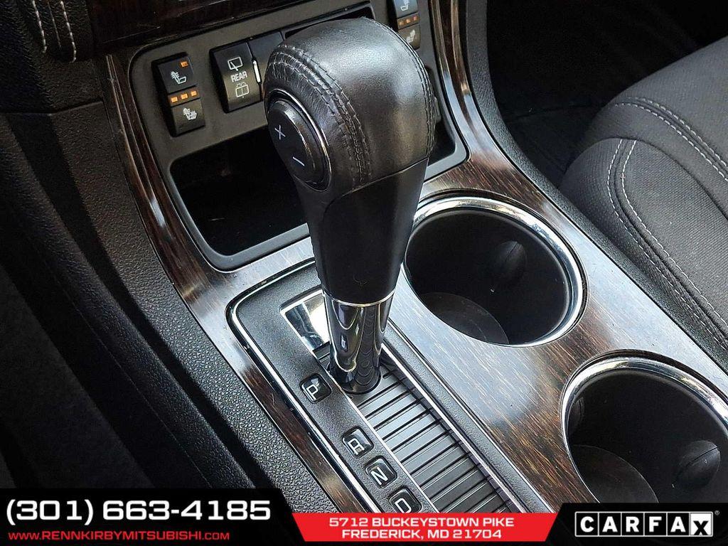 used 2015 Chevrolet Traverse car, priced at $9,826