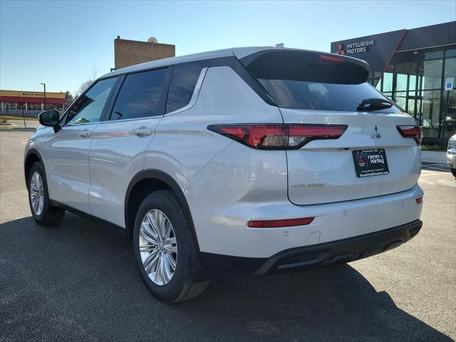 new 2024 Mitsubishi Outlander car, priced at $29,985