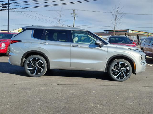 new 2024 Mitsubishi Outlander car, priced at $37,515