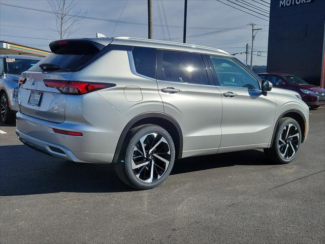 new 2024 Mitsubishi Outlander car, priced at $37,515