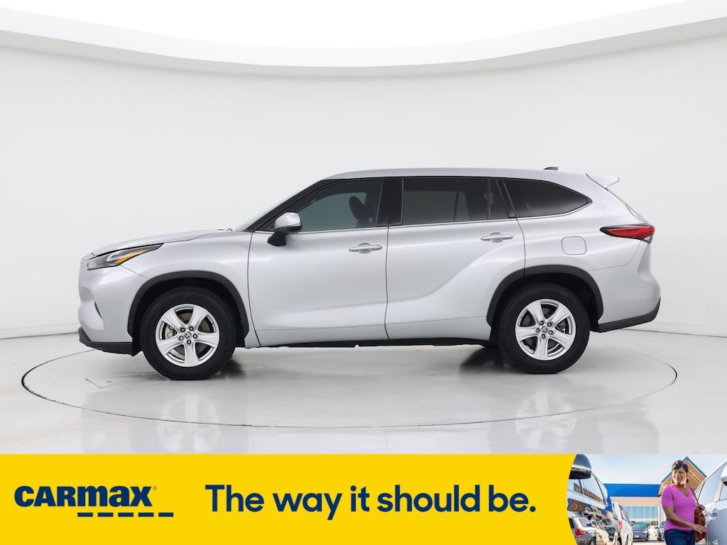 used 2022 Toyota Highlander car, priced at $26,998