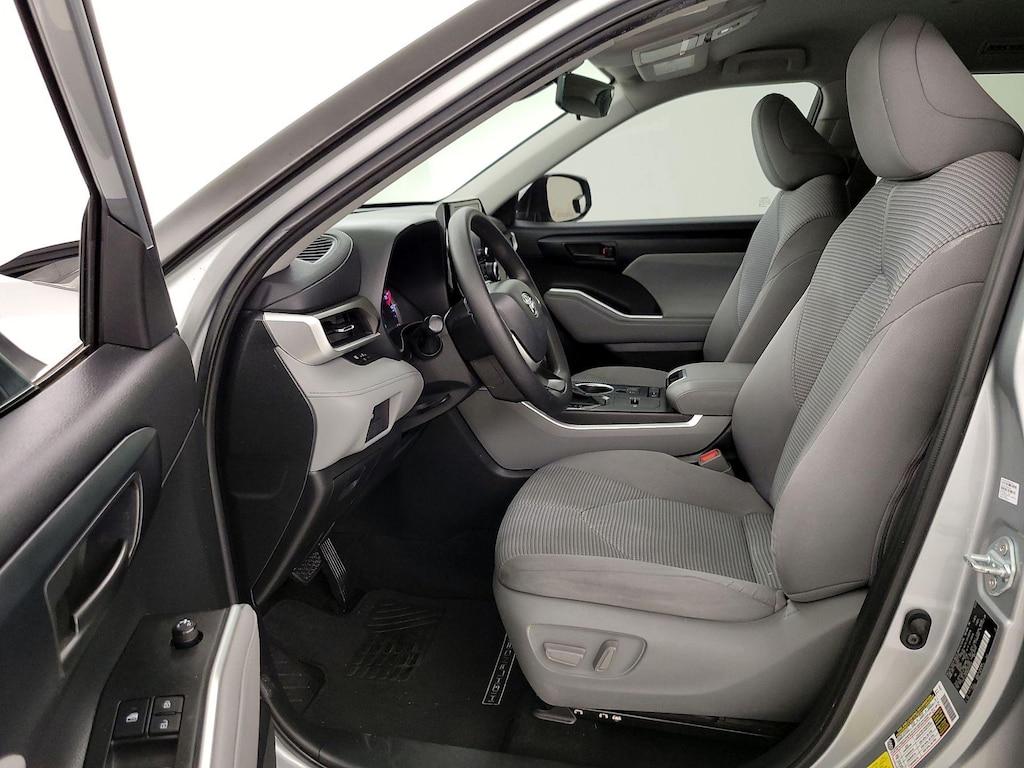 used 2022 Toyota Highlander car, priced at $26,998