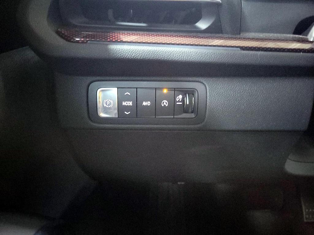 used 2025 Chevrolet Traverse car, priced at $51,998