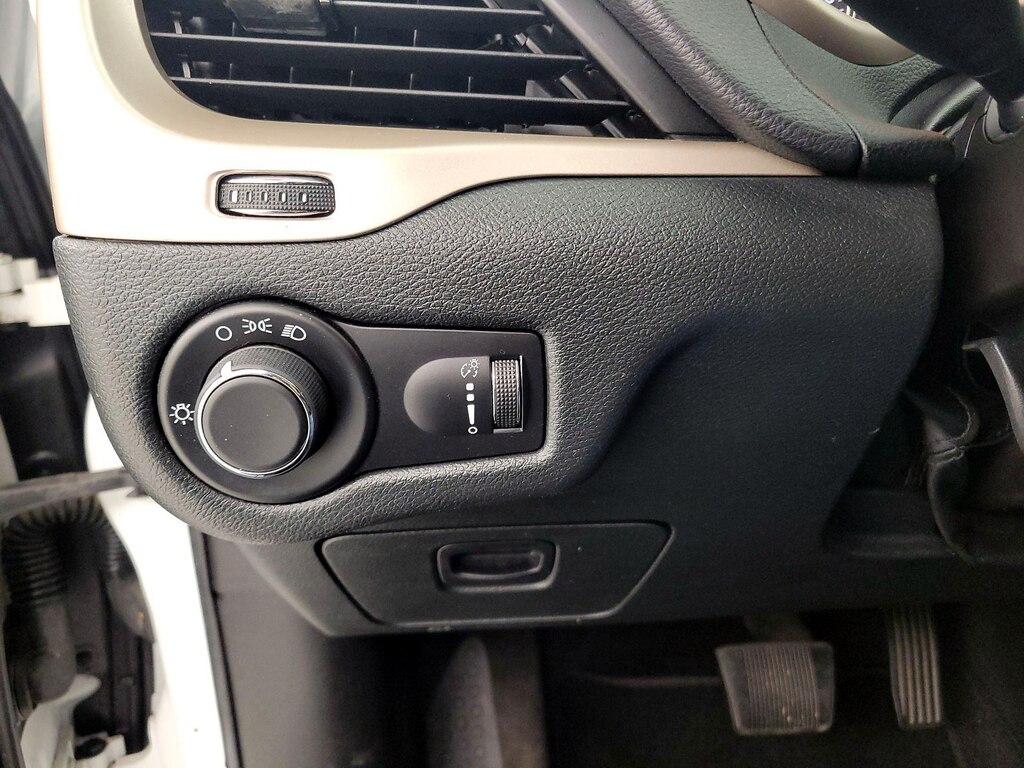 used 2015 Jeep Cherokee car, priced at $13,998