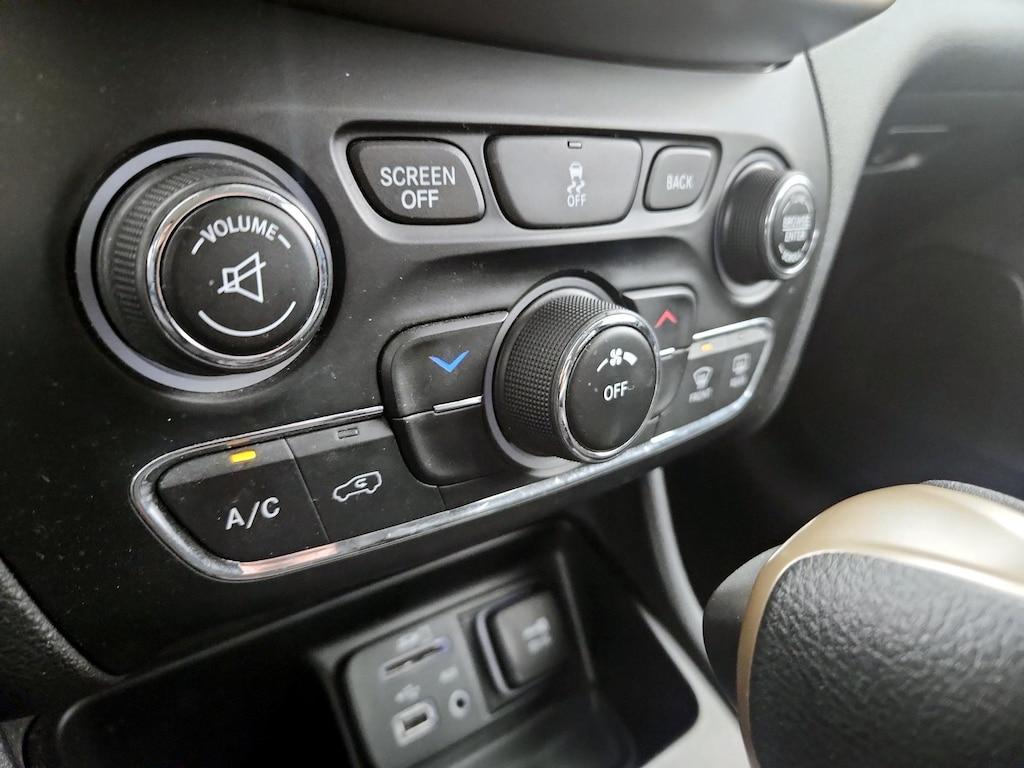 used 2014 Jeep Cherokee car, priced at $12,998