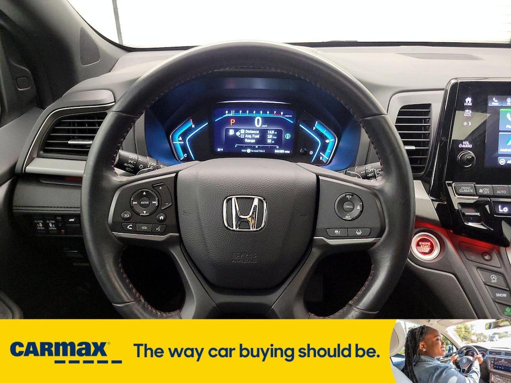 used 2024 Honda Odyssey car, priced at $35,998