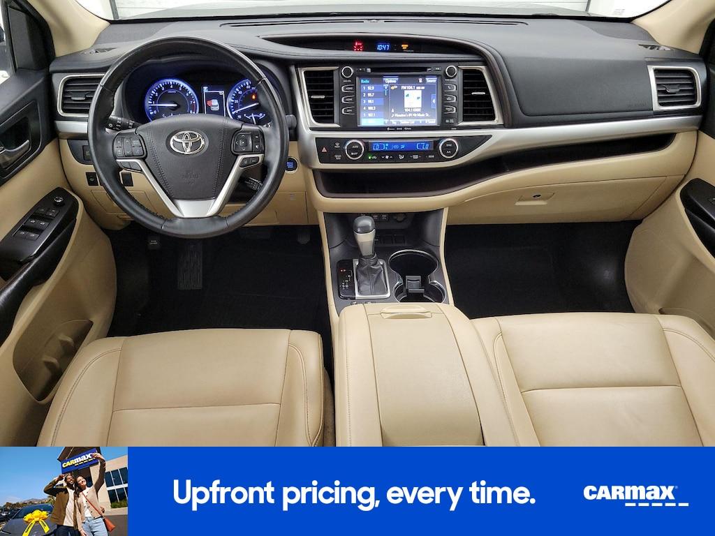 used 2019 Toyota Highlander car, priced at $24,998