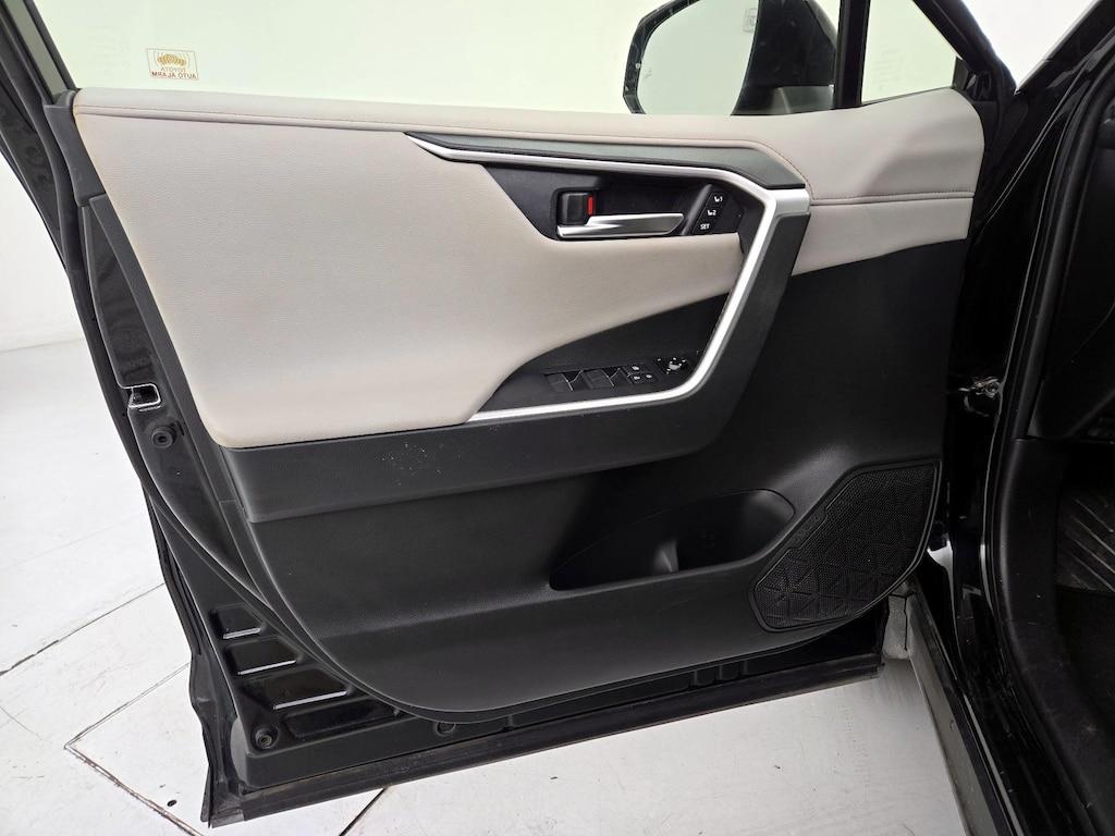 used 2020 Toyota RAV4 car, priced at $26,998