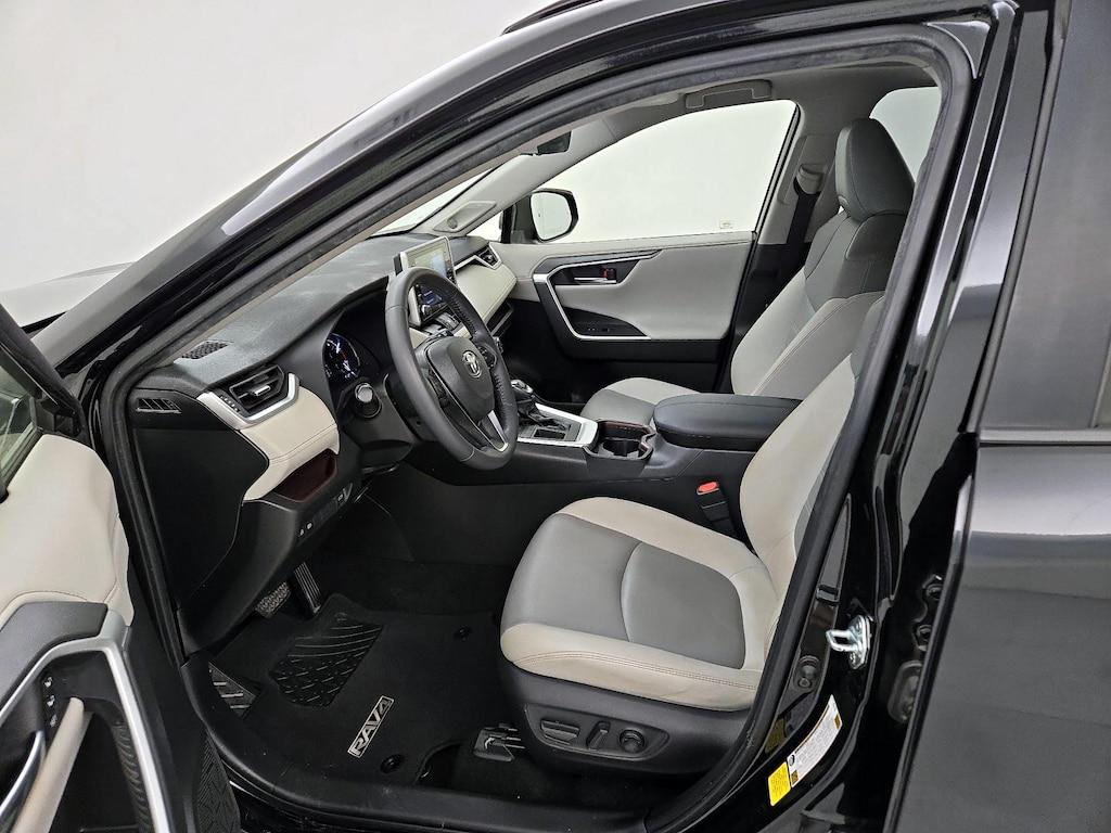used 2020 Toyota RAV4 car, priced at $26,998