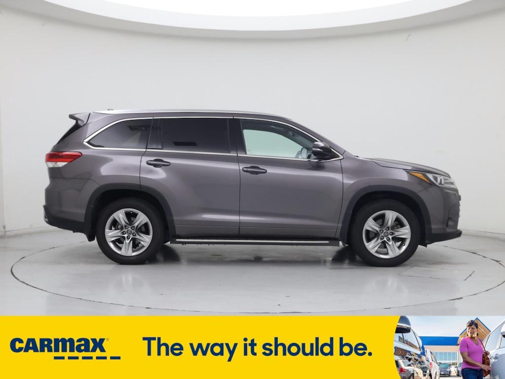 used 2019 Toyota Highlander car, priced at $30,998
