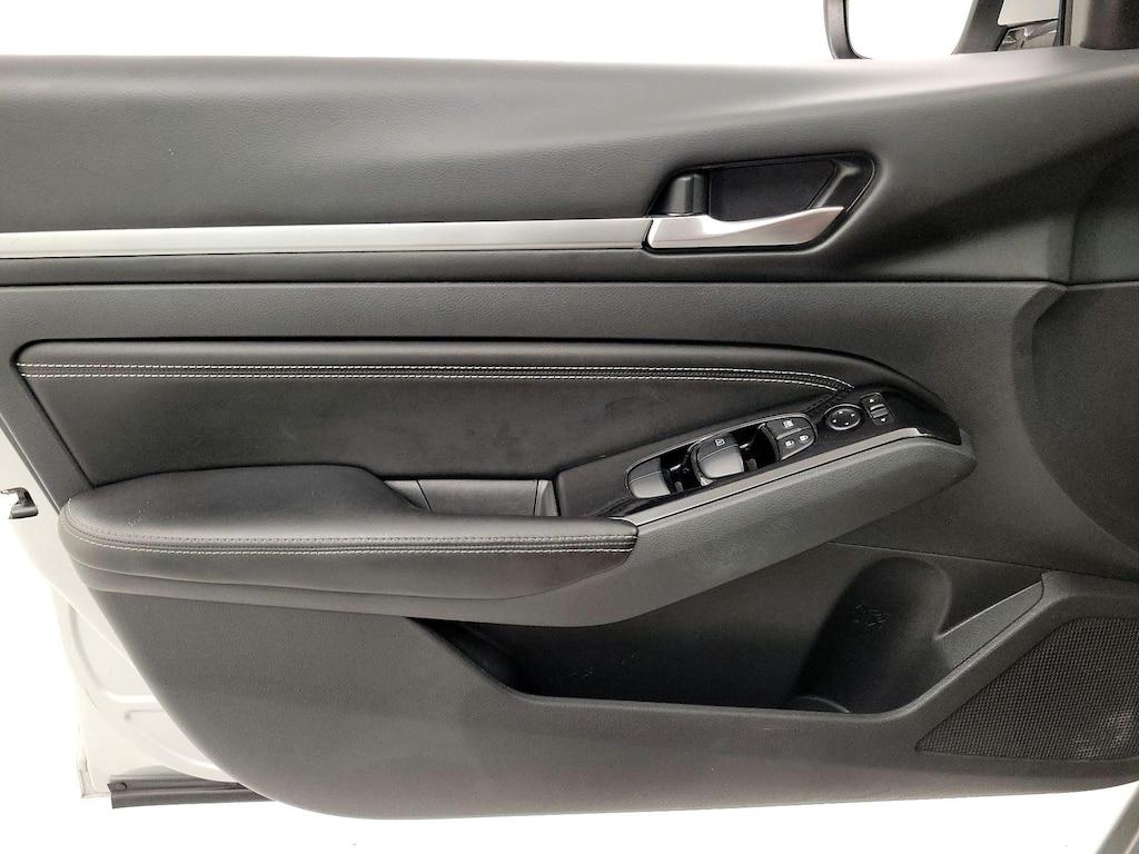 used 2023 Nissan Altima car, priced at $21,998