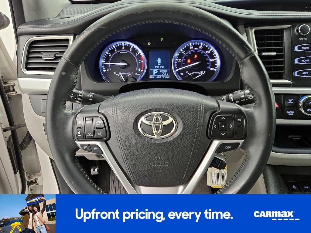 used 2015 Toyota Highlander car, priced at $17,998