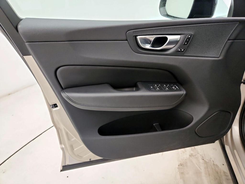 used 2025 Volvo XC60 car, priced at $35,998