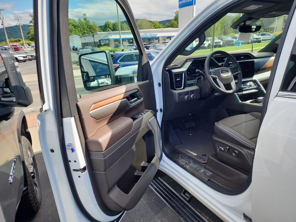 new 2025 GMC Sierra 2500 car, priced at $91,950