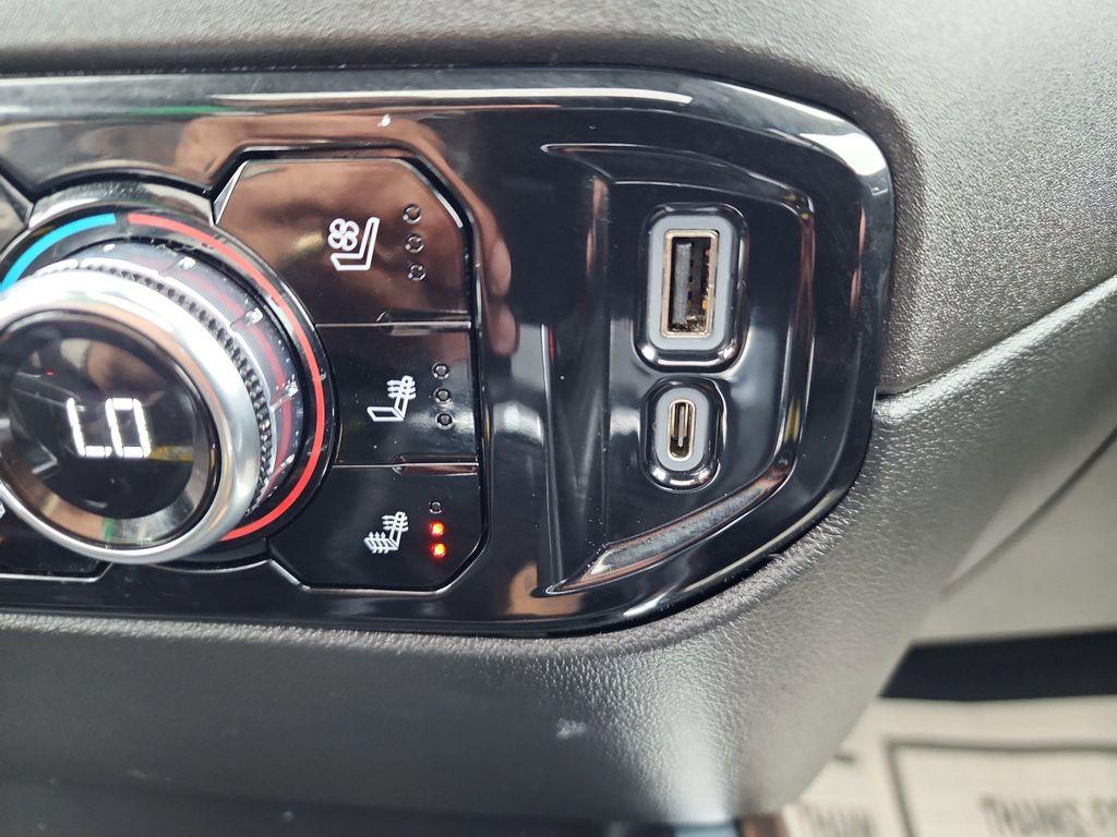 used 2022 GMC Sierra 1500 car, priced at $46,897