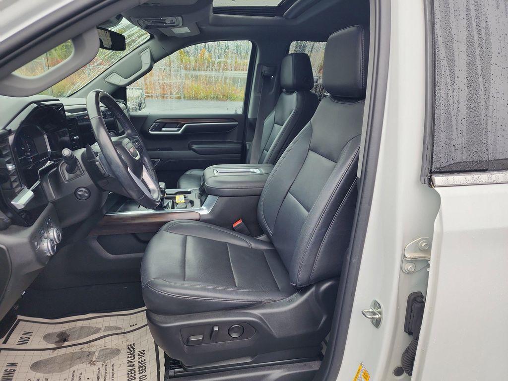 used 2022 GMC Sierra 1500 car, priced at $46,897