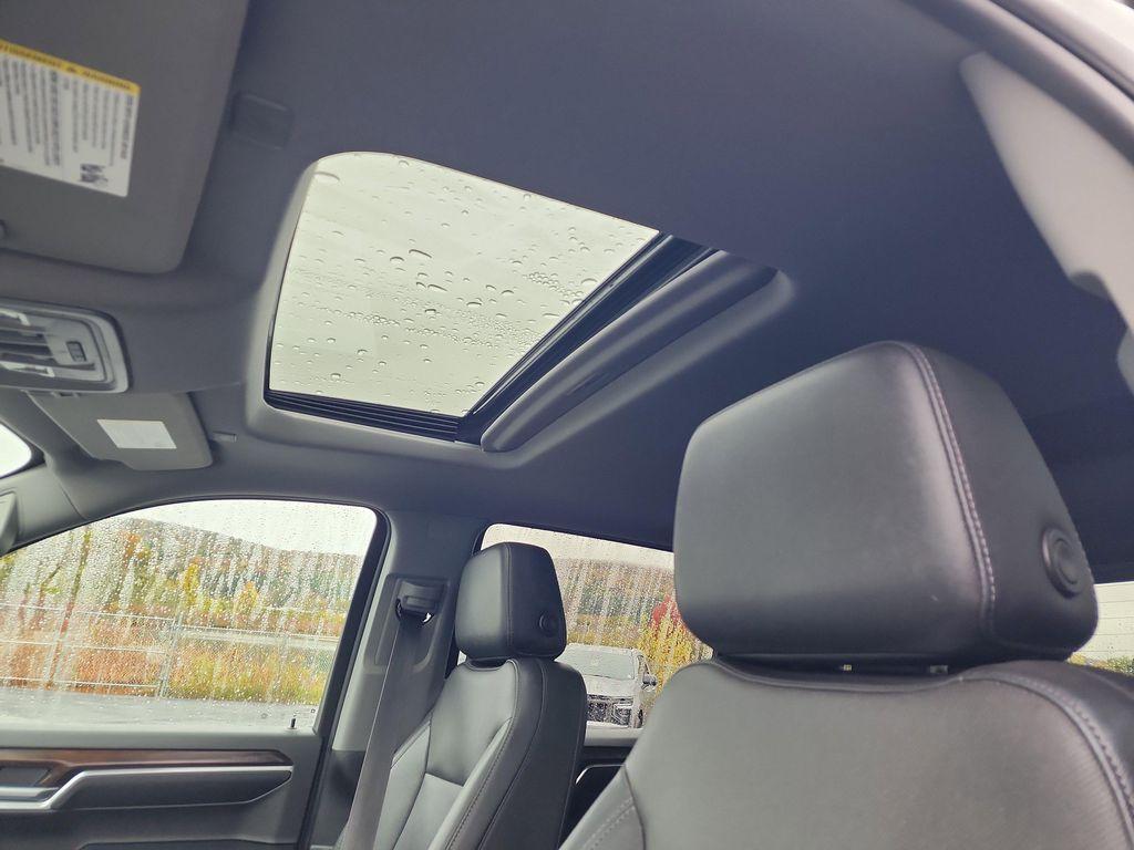 used 2022 GMC Sierra 1500 car, priced at $46,897