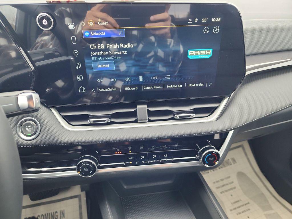 new 2026 Chevrolet Equinox car, priced at $32,495