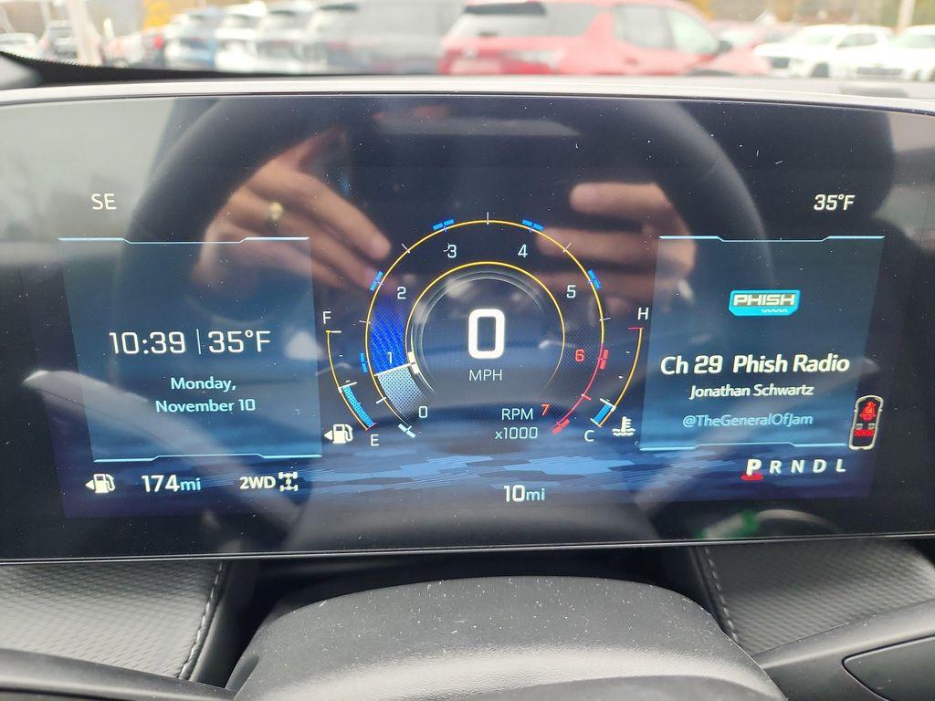 new 2026 Chevrolet Equinox car, priced at $32,495