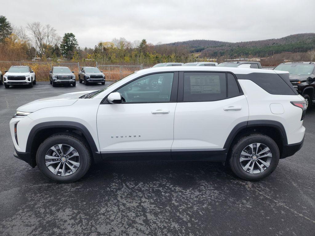 new 2026 Chevrolet Equinox car, priced at $32,495