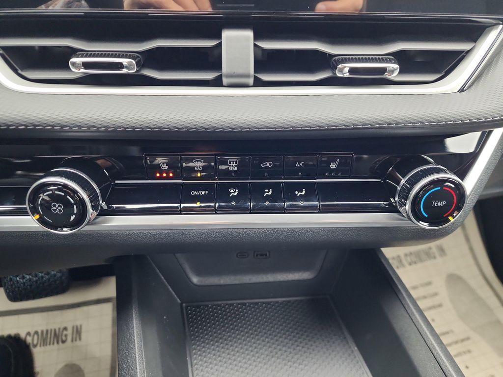 new 2026 Chevrolet Equinox car, priced at $32,495